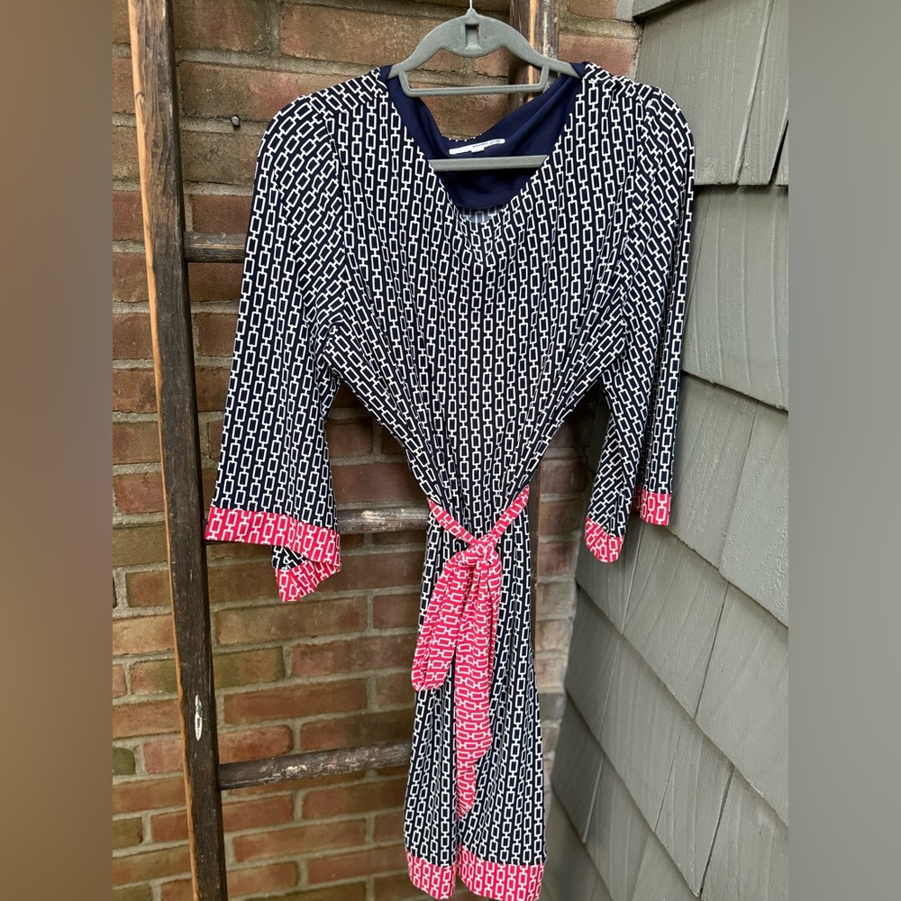 Long sleeve Blue and White Patterned dress with belt